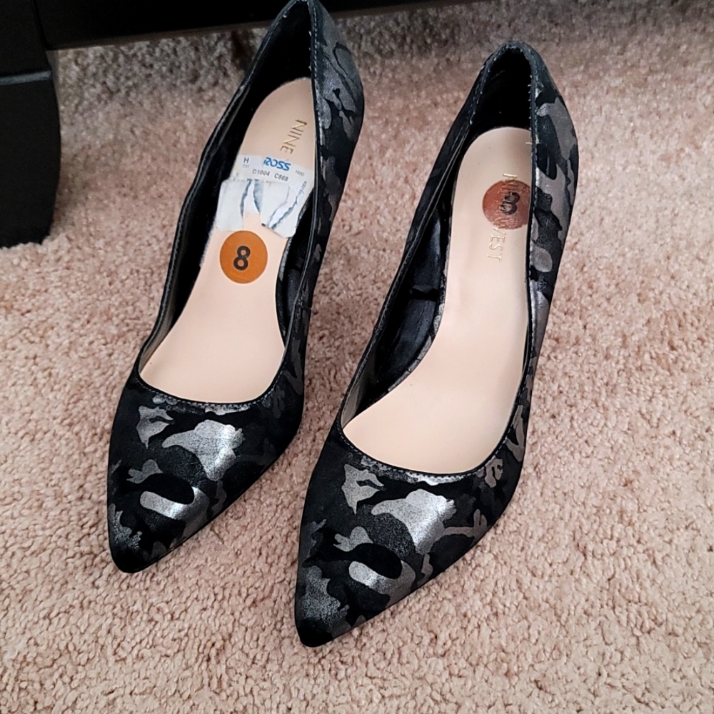 👠 Nine West Pump